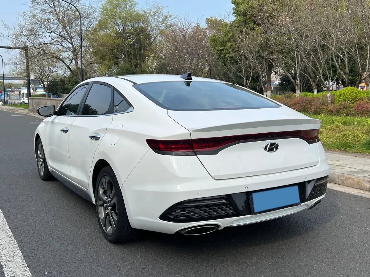 2019 Hyundai La Festa 1.6T 204HP L4 7DCT,autocango,china used car exporter,china ev exporter,chinese used car exporter,chinese used ev exporter