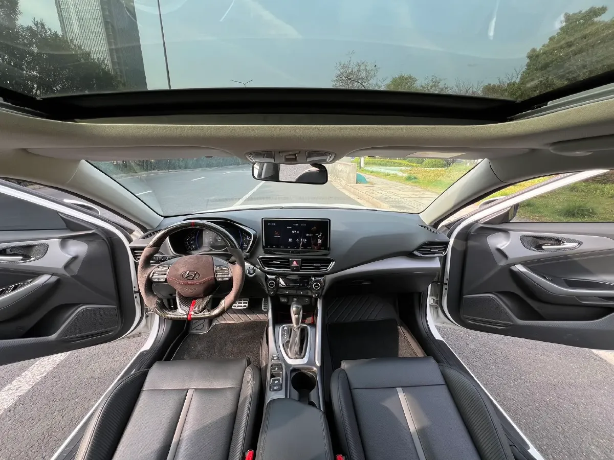 2019 Hyundai La Festa 1.6T 204HP L4 7DCT,autocango,china used car exporter,china ev exporter,chinese used car exporter,chinese used ev exporter