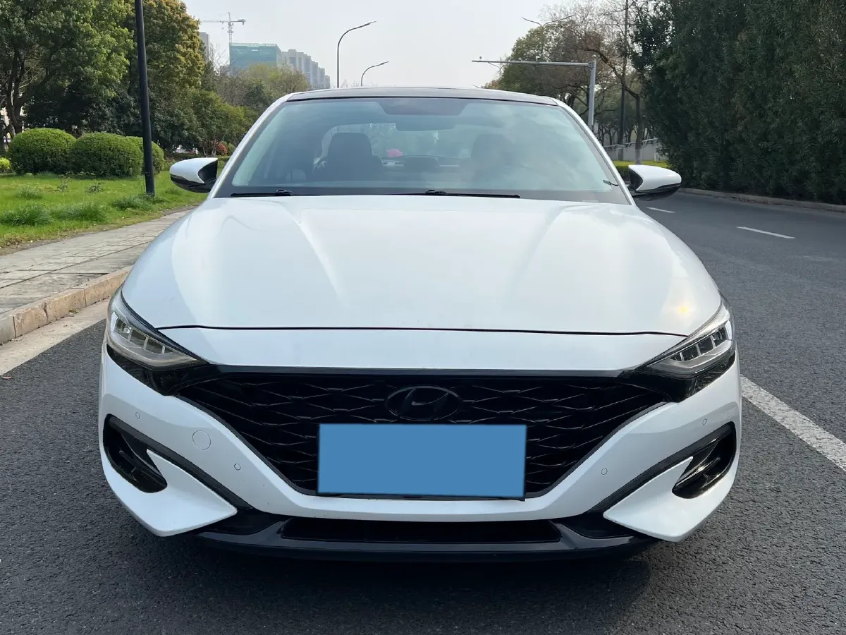 2019 Hyundai La Festa 1.6T 204HP L4 7DCT,autocango,china used car exporter,china ev exporter,chinese used car exporter,chinese used ev exporter