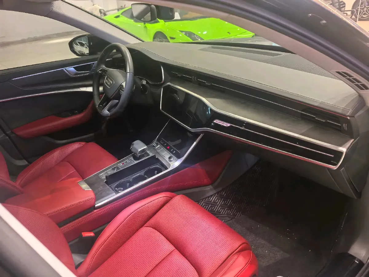 2021 Audi A6L 3.0T 340HP V6 7DCT,autocango,china used car exporter,china ev exporter,chinese used car exporter,chinese used ev exporter