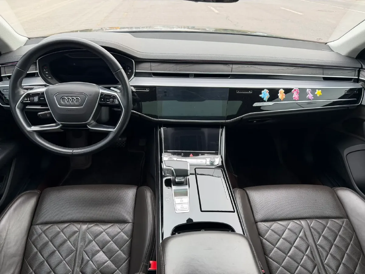 2021 Audi A8 3.0T 286HP V6 8AT,autocango,china used car exporter,china ev exporter,chinese used car exporter,chinese used ev exporter