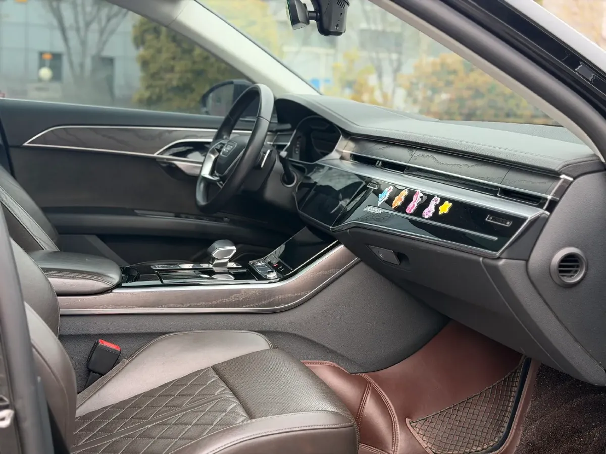 2021 Audi A8 3.0T 286HP V6 8AT,autocango,china used car exporter,china ev exporter,chinese used car exporter,chinese used ev exporter