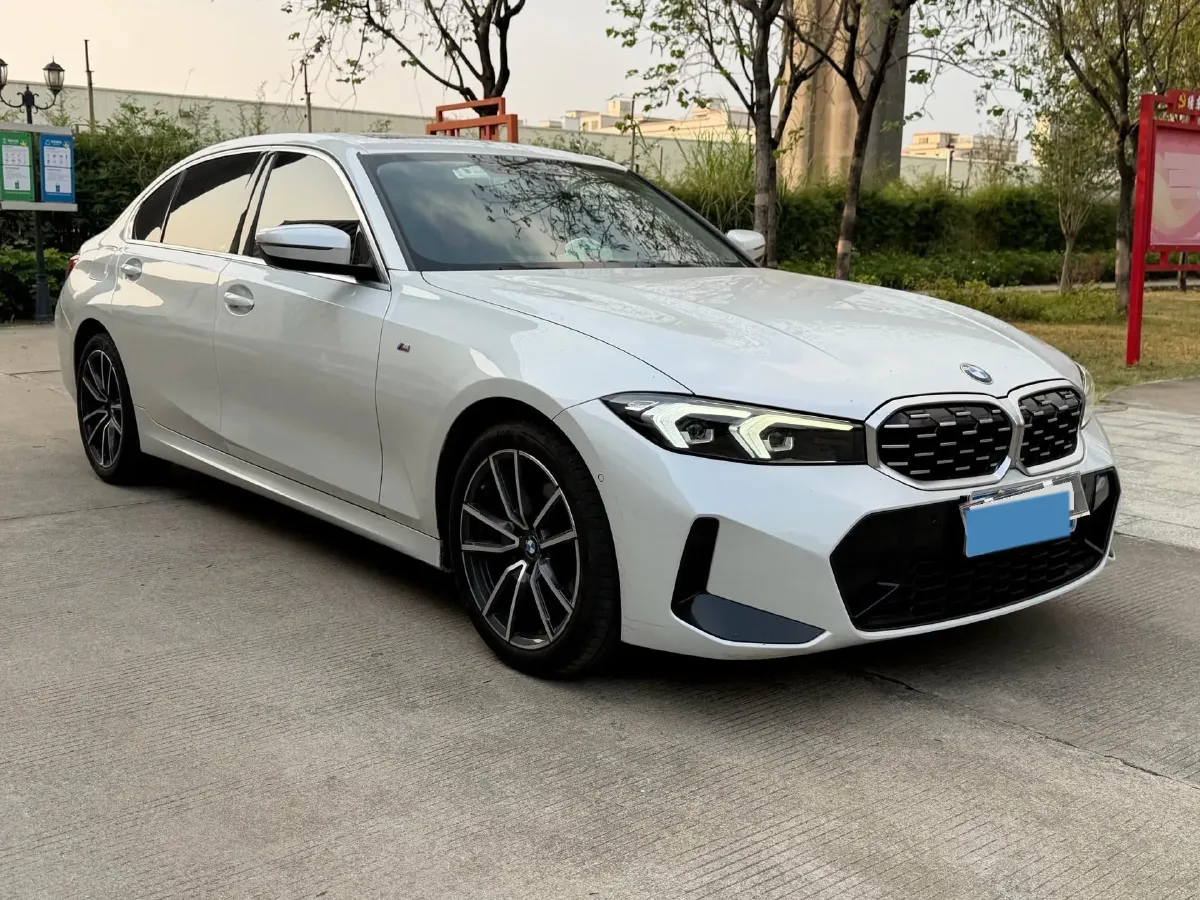 2023 BMW 3 Series 2.0T 184HP L4 8AT,autocango,china used car exporter,china ev exporter,chinese used car exporter,chinese used ev exporter