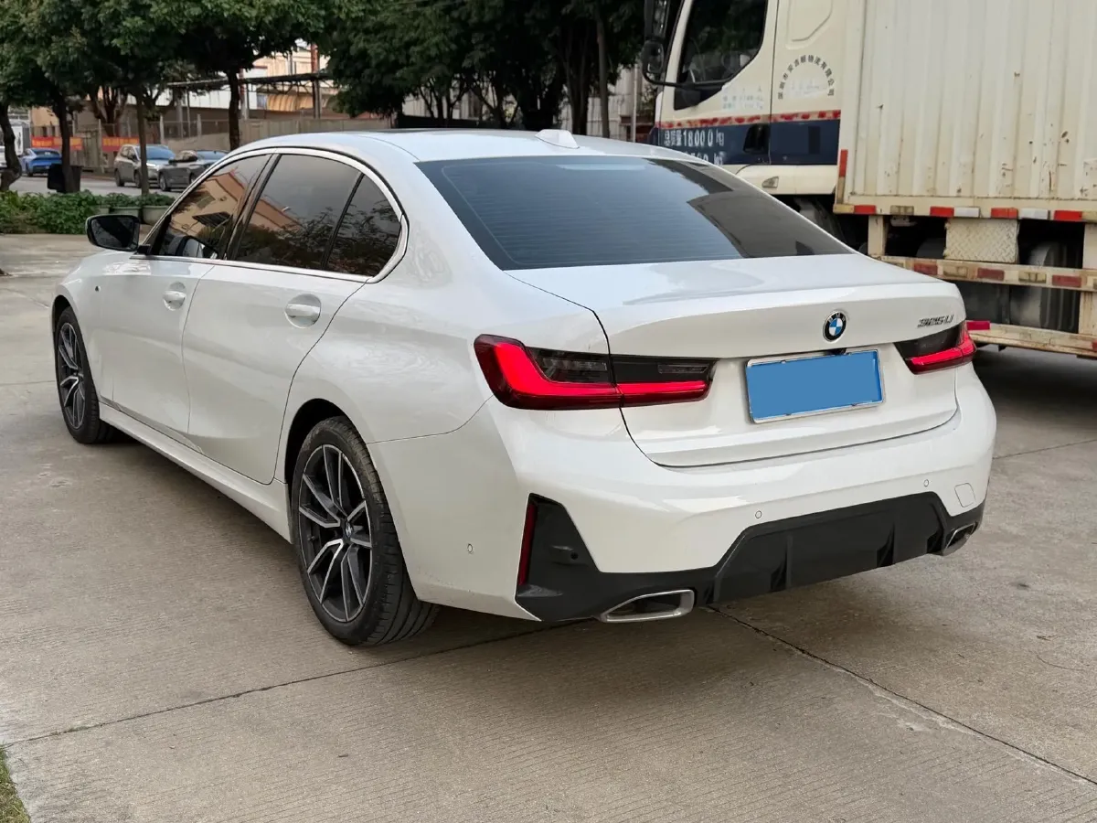 2023 BMW 3 Series 2.0T 184HP L4 8AT,autocango,china used car exporter,china ev exporter,chinese used car exporter,chinese used ev exporter