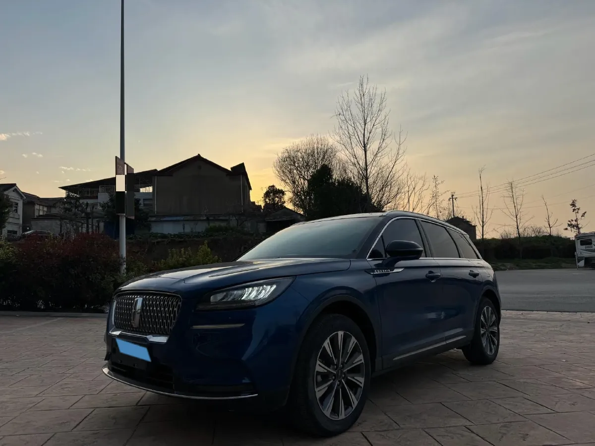 2022 Lincoln Corsair 2.0T 245HP L4 8AT,autocango,china used car exporter,china ev exporter,chinese used car exporter,chinese used ev exporter