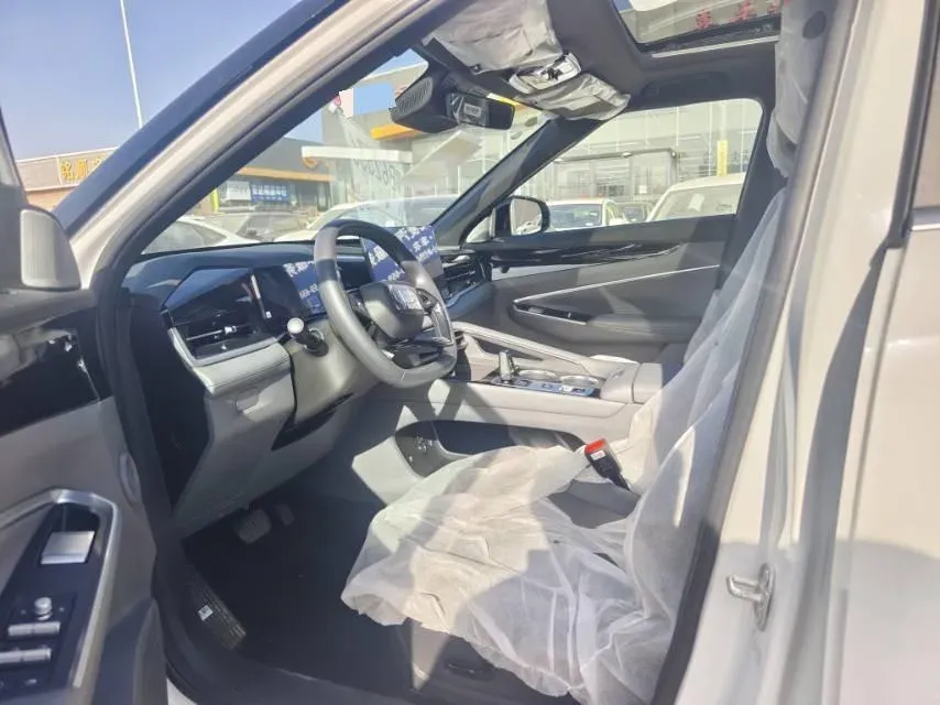 2026 Geely Azkarra 1.5T 181HP L4 7DCT,autocango,china used car exporter,china ev exporter,chinese used car exporter,chinese used ev exporter