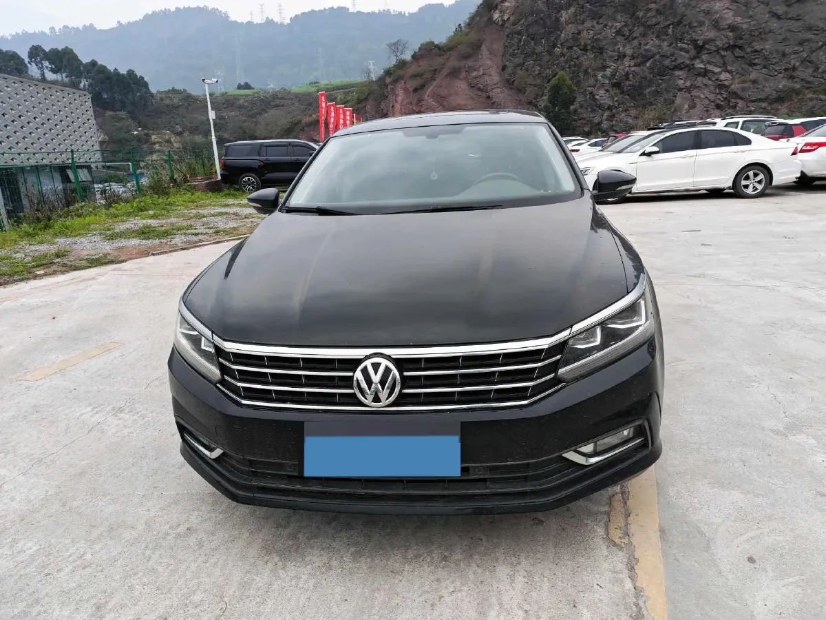 2017 Volkswagen Passat 1.8T 180HP L4 7DCT,autocango,china used car exporter,china ev exporter,chinese used car exporter,chinese used ev exporter