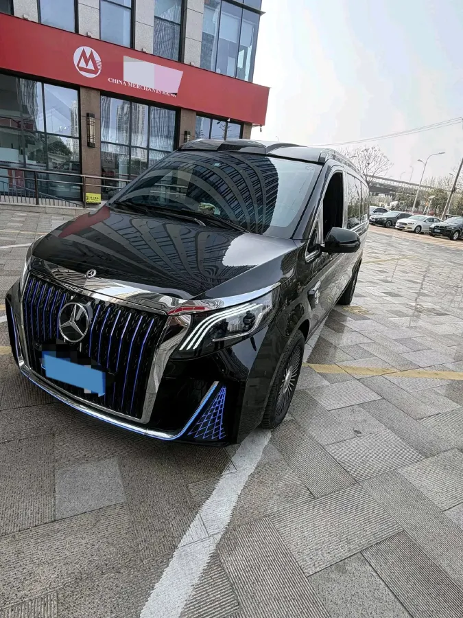 2023 Mercedes-Benz Vito 2.0T 211HP L4 9AT,autocango,china used car exporter,china ev exporter,chinese used car exporter,chinese used ev exporter