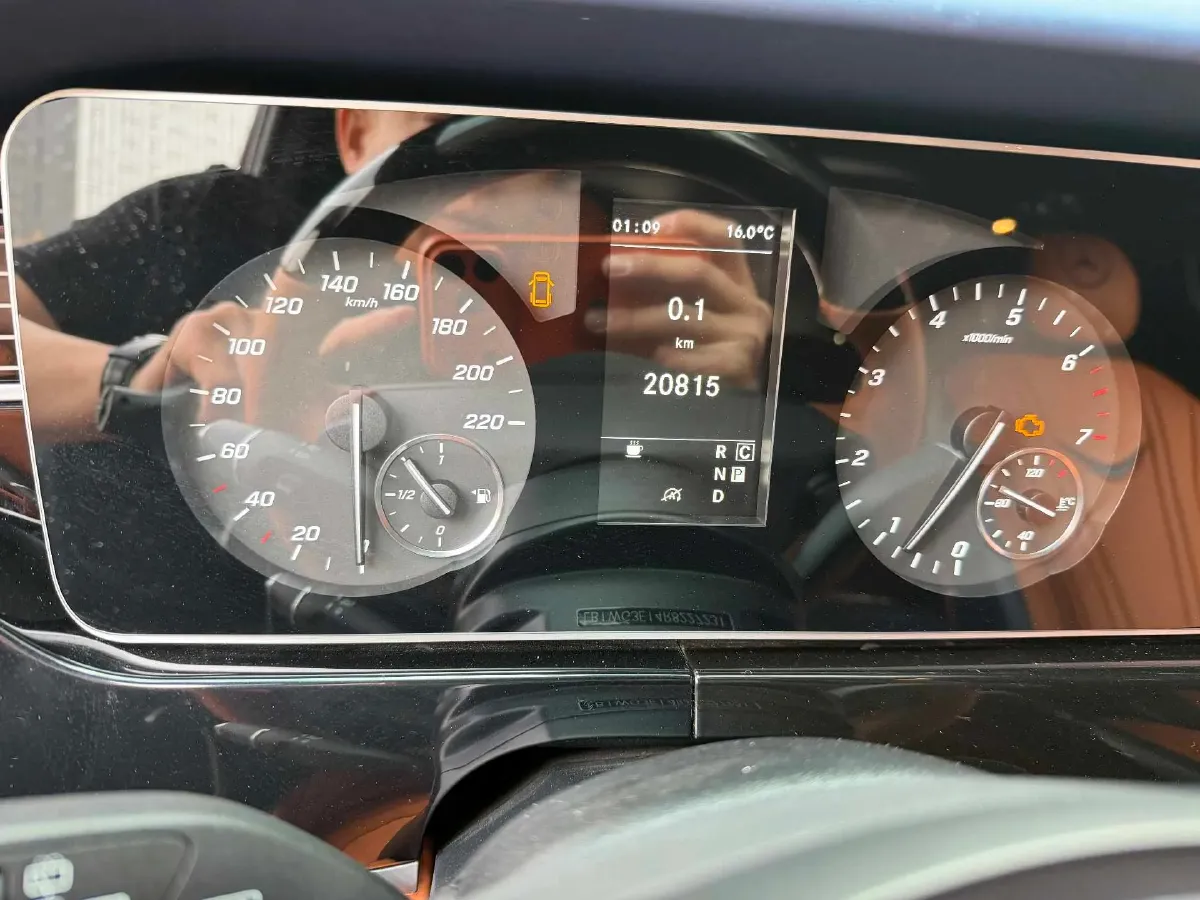 2023 Mercedes-Benz Vito 2.0T 211HP L4 9AT,autocango,china used car exporter,china ev exporter,chinese used car exporter,chinese used ev exporter