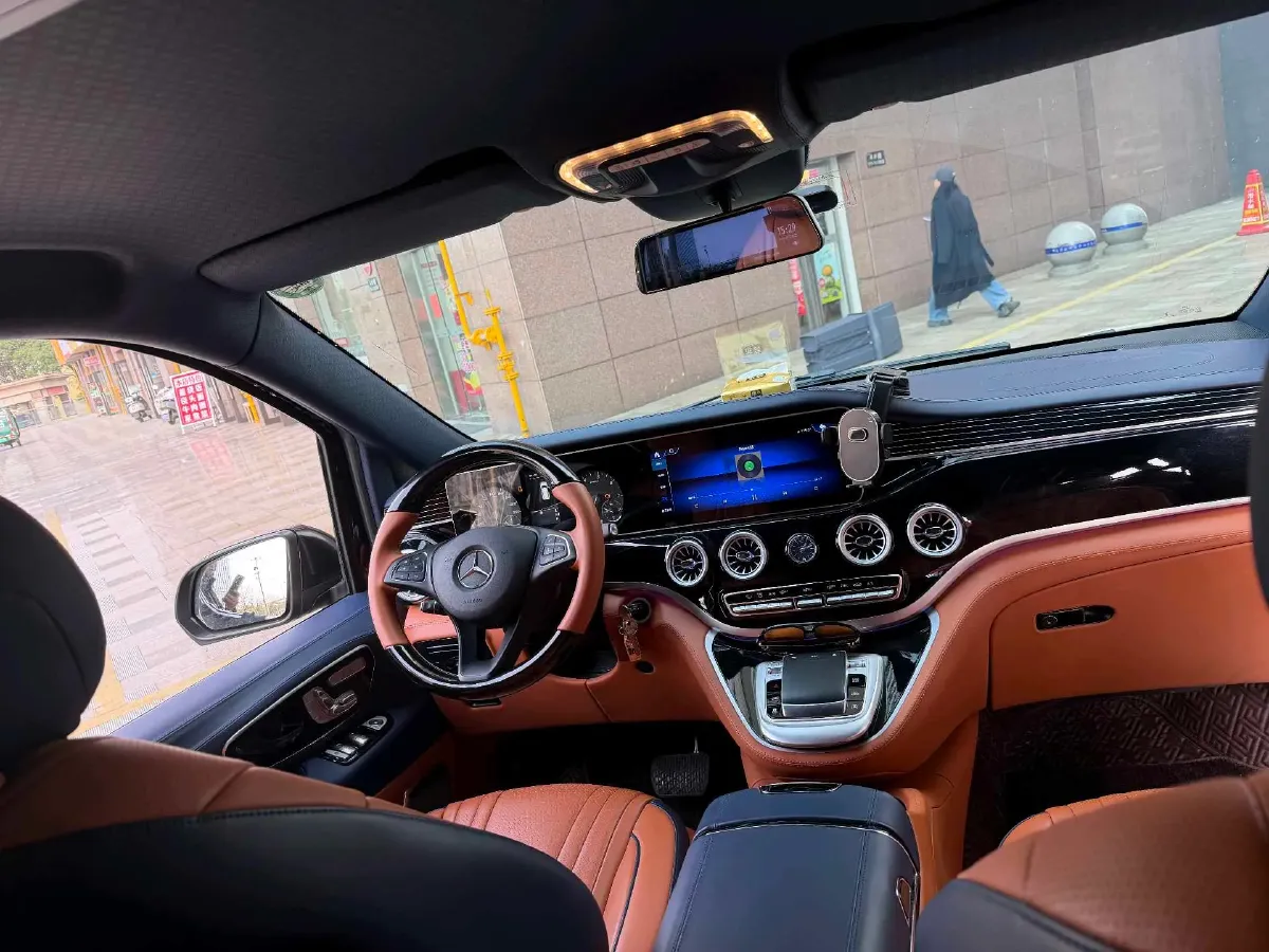 2023 Mercedes-Benz Vito 2.0T 211HP L4 9AT,autocango,china used car exporter,china ev exporter,chinese used car exporter,chinese used ev exporter