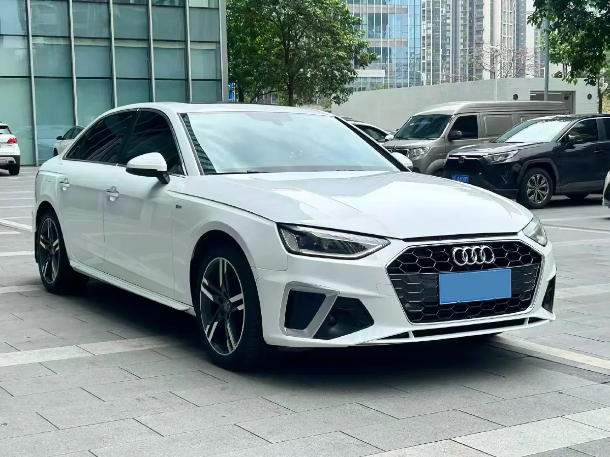 2020 Audi A4L 2.0T 190HP L4 7DCT,autocango,china used car exporter,china ev exporter,chinese used car exporter,chinese used ev exporter