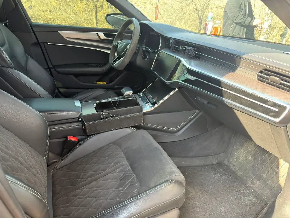 2020 Audi A6L 3.0T 340HP V6 7DCT,autocango,china used car exporter,china ev exporter,chinese used car exporter,chinese used ev exporter