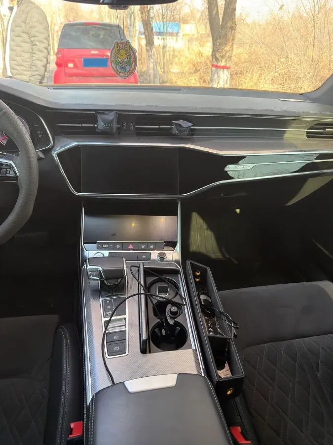 2020 Audi A6L 3.0T 340HP V6 7DCT,autocango,china used car exporter,china ev exporter,chinese used car exporter,chinese used ev exporter