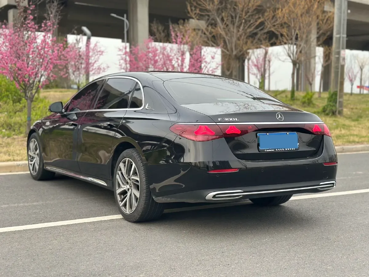 2024 Mercedes-Benz E Class 2.0T 258HP L4 9AT,autocango,china used car exporter,china ev exporter,chinese used car exporter,chinese used ev exporter