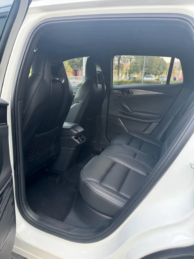 2023 LYNK&CO 06 1.5T 181HP L4 7DCT,autocango,china used car exporter,china ev exporter,chinese used car exporter,chinese used ev exporter