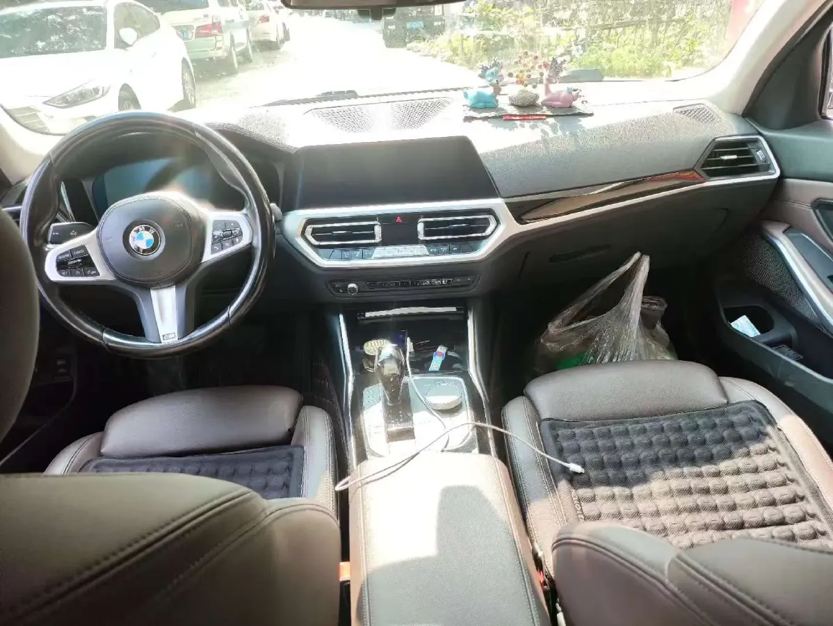 2021 BMW 3 Series 2.0T 156HP L4 8AT,autocango,china used car exporter,china ev exporter,chinese used car exporter,chinese used ev exporter