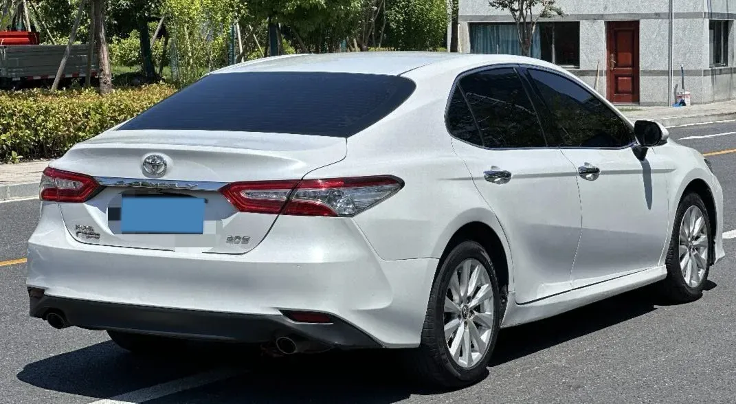 2018 Toyota Camry 2.0L 169HP L4 6AT,autocango,china used car exporter,china ev exporter,chinese used car exporter,chinese used ev exporter