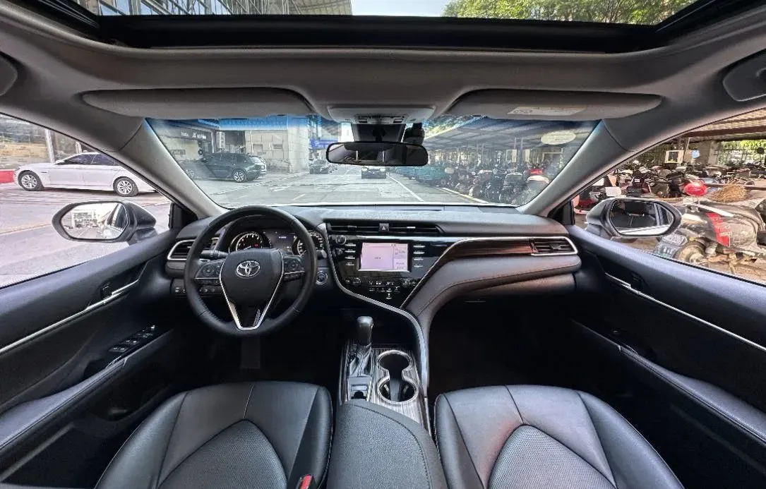 2018 Toyota Camry 2.0L 169HP L4 6AT,autocango,china used car exporter,china ev exporter,chinese used car exporter,chinese used ev exporter