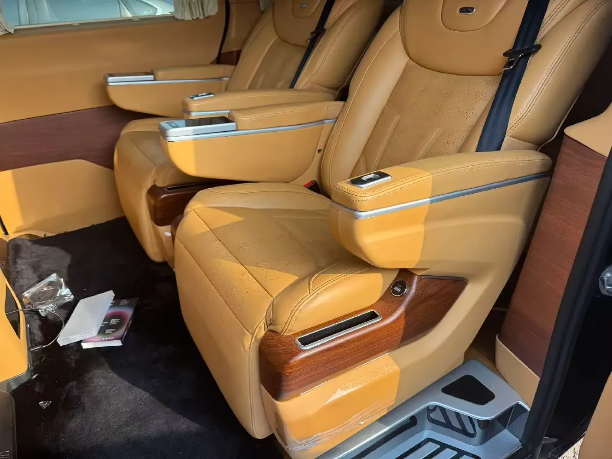 2018 Mercedes-Benz V Class 2.0T 211HP L4 7AT,autocango,china used car exporter,china ev exporter,chinese used car exporter,chinese used ev exporter