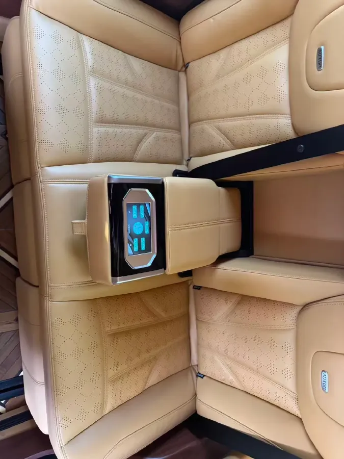 2018 Mercedes-Benz V Class 2.0T 211HP L4 7AT,autocango,china used car exporter,china ev exporter,chinese used car exporter,chinese used ev exporter