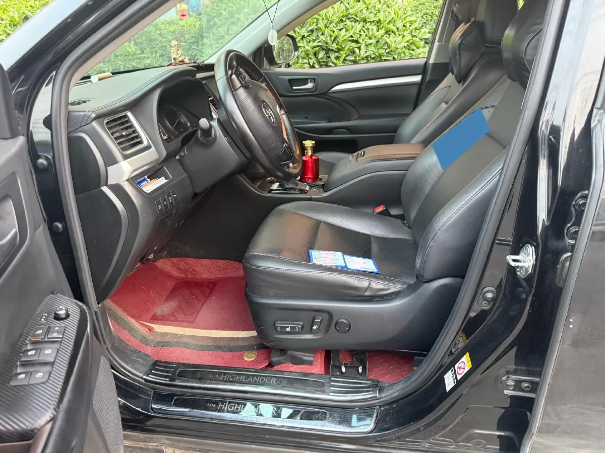 2019 Lincoln MKC 2.0T 203HP L4 6AT,autocango,china used car exporter,china ev exporter,chinese used car exporter,chinese used ev exporter