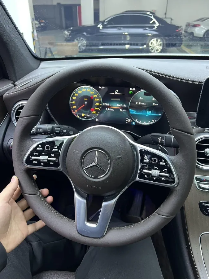 2022 Mercedes-Benz GLC Class 2.0T 197HP L4 9AT,autocango,china used car exporter,china ev exporter,chinese used car exporter,chinese used ev exporter