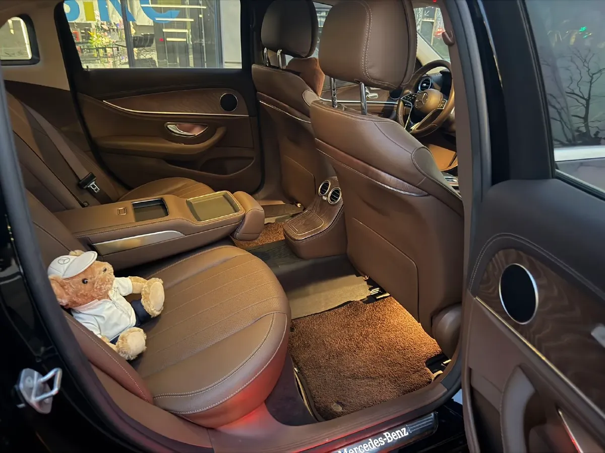 2023 Mercedes-Benz E Class 2.0T 197HP L4 9AT,autocango,china used car exporter,china ev exporter,chinese used car exporter,chinese used ev exporter