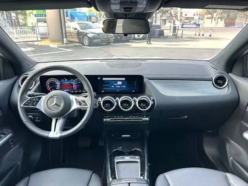 2025 Mercedes-Benz GLA Class 1.3T 163HP L4 7DCT,autocango,china used car exporter,china ev exporter,chinese used car exporter,chinese used ev exporter