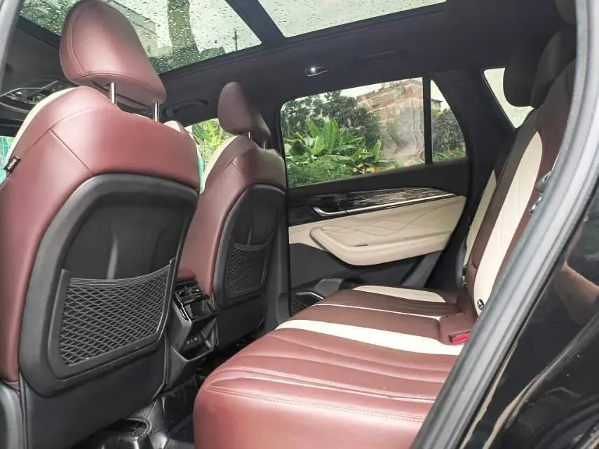 2021 Geely Monjaro 2.0T 218HP L4 7DCT,autocango,china used car exporter,china ev exporter,chinese used car exporter,chinese used ev exporter