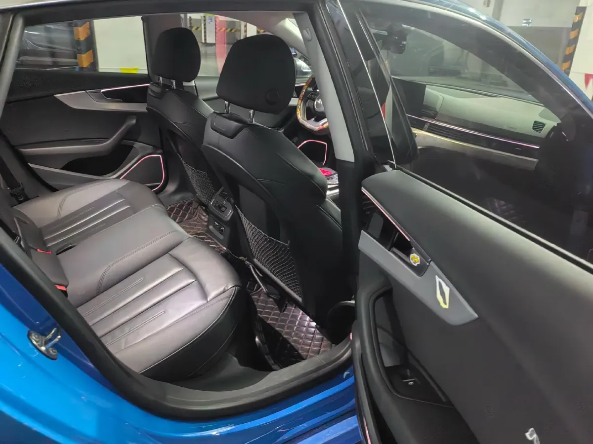 2022 Audi A5 2.0T 204HP L4 7DCT,autocango,china used car exporter,china ev exporter,chinese used car exporter,chinese used ev exporter