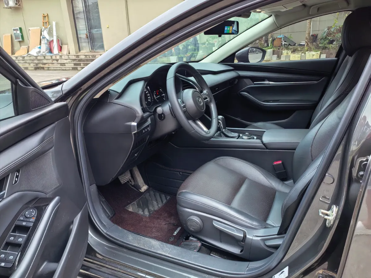 2021 Mazda 3 Axela 2.0L 158HP L4 6AT,autocango,china used car exporter,china ev exporter,chinese used car exporter,chinese used ev exporter