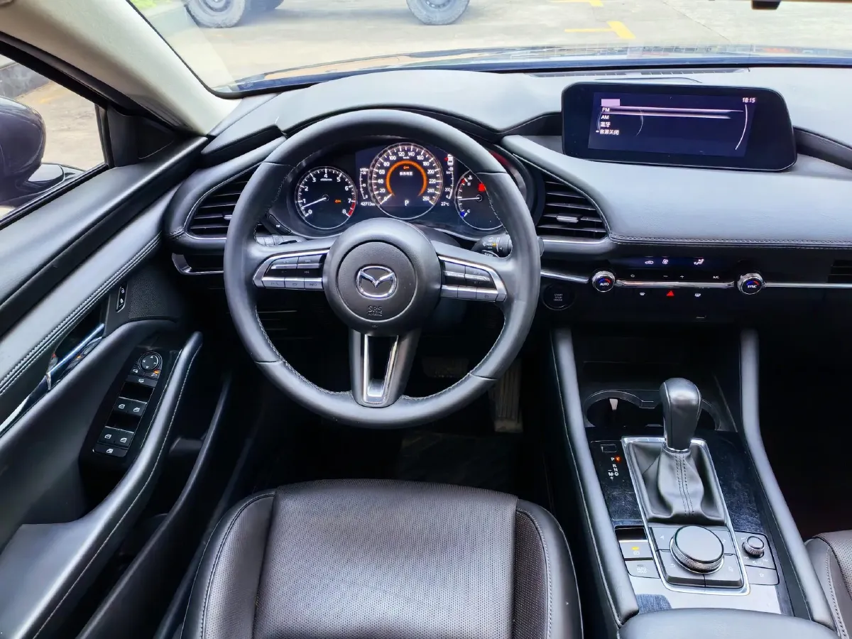 2021 Mazda 3 Axela 2.0L 158HP L4 6AT,autocango,china used car exporter,china ev exporter,chinese used car exporter,chinese used ev exporter