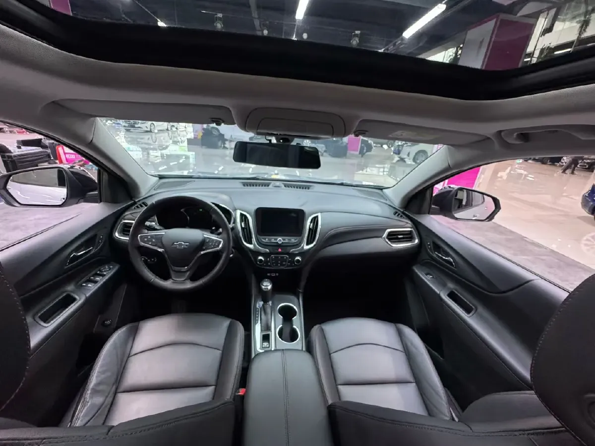 2019 Chevrolet Equinox 2.0T 260HP L4 9AT,autocango,china used car exporter,china ev exporter,chinese used car exporter,chinese used ev exporter