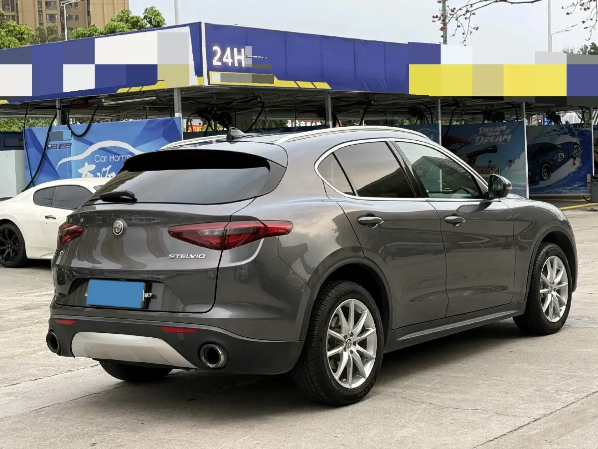 2017 Jaguar XE 2.0T 240HP L4 8AT,autocango,china used car exporter,china ev exporter,chinese used car exporter,chinese used ev exporter