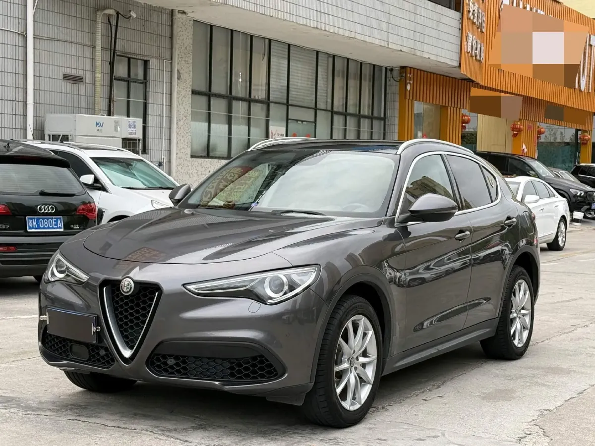 2017 Jaguar XE 2.0T 240HP L4 8AT,autocango,china used car exporter,china ev exporter,chinese used car exporter,chinese used ev exporter