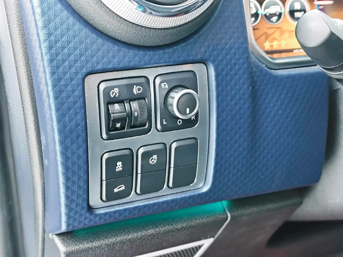 2019 Beijing BJ40 2.3T 231HP L4 6AT,autocango,china used car exporter,china ev exporter,chinese used car exporter,chinese used ev exporter