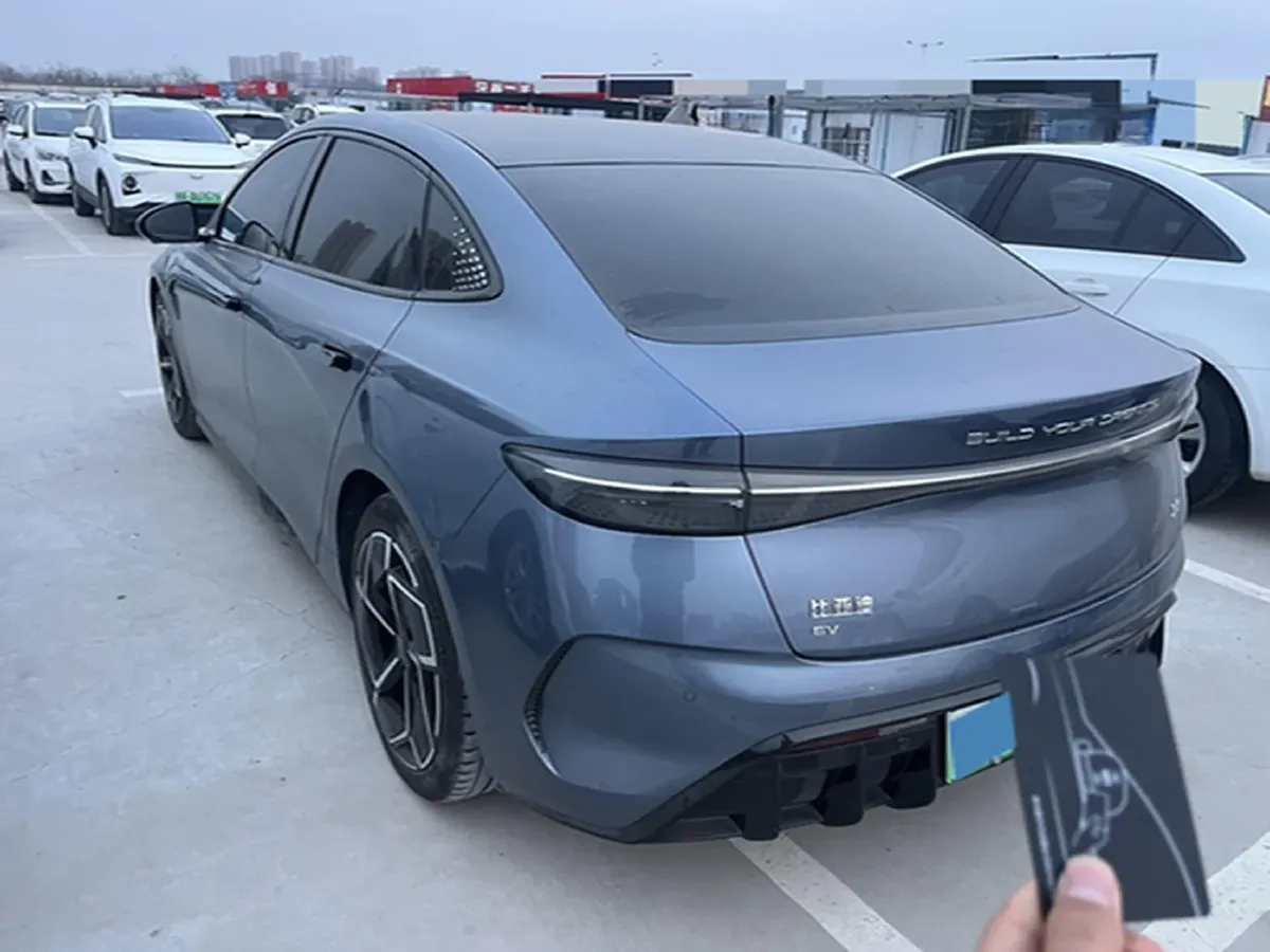 2022 AITO AITO M5 Range Extended 125HP REEV 40KWH,autocango,china used car exporter,china ev exporter,chinese used car exporter,chinese used ev exporter