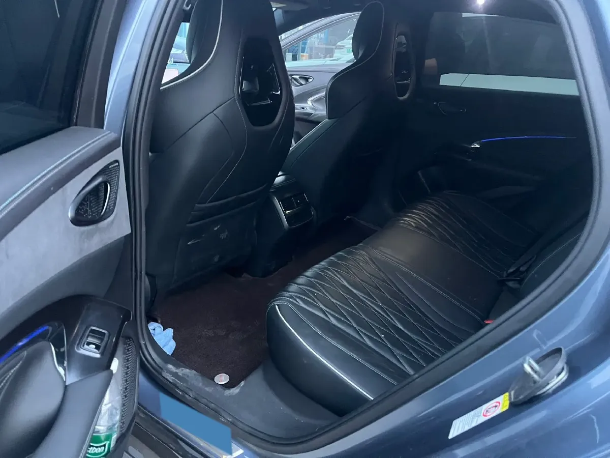 2022 AITO AITO M5 Range Extended 125HP REEV 40KWH,autocango,china used car exporter,china ev exporter,chinese used car exporter,chinese used ev exporter