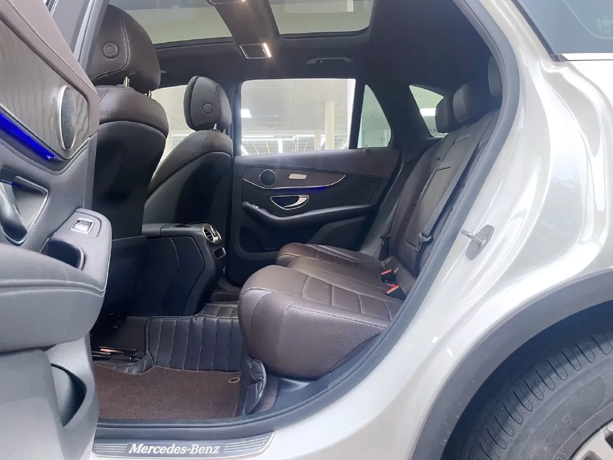 2020 Mercedes-Benz GLC Class 2.0T 197HP L4 9AT,autocango,china used car exporter,china ev exporter,chinese used car exporter,chinese used ev exporter