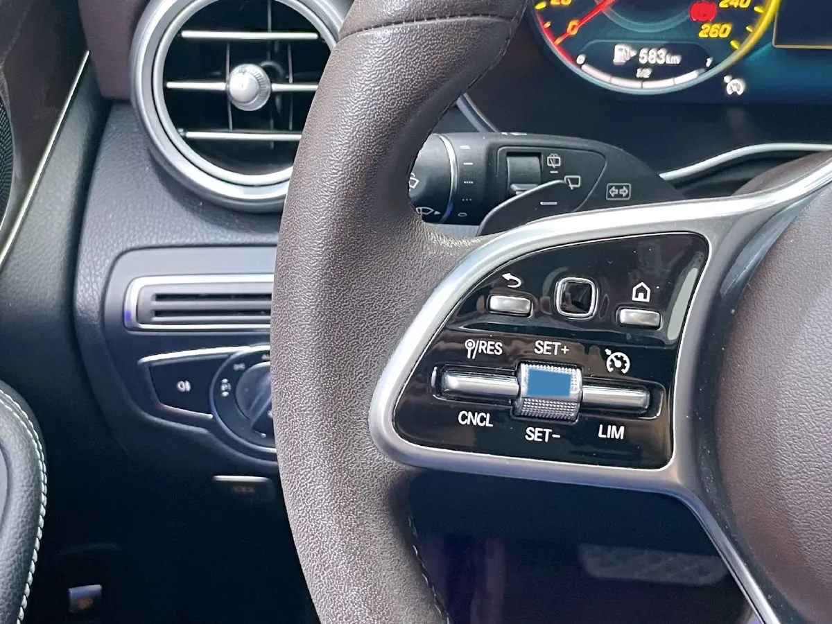 2020 Mercedes-Benz GLC Class 2.0T 197HP L4 9AT,autocango,china used car exporter,china ev exporter,chinese used car exporter,chinese used ev exporter