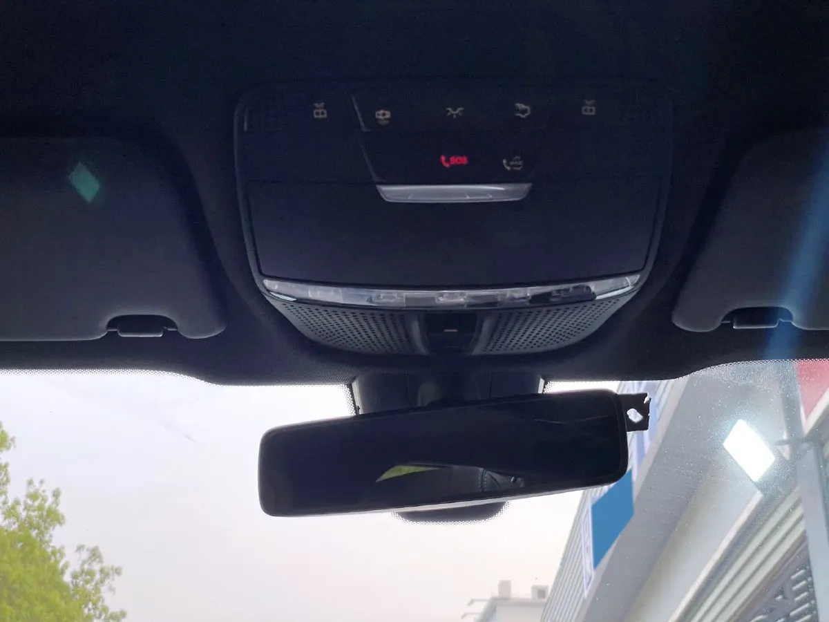 2020 Mercedes-Benz GLC Class 2.0T 197HP L4 9AT,autocango,china used car exporter,china ev exporter,chinese used car exporter,chinese used ev exporter