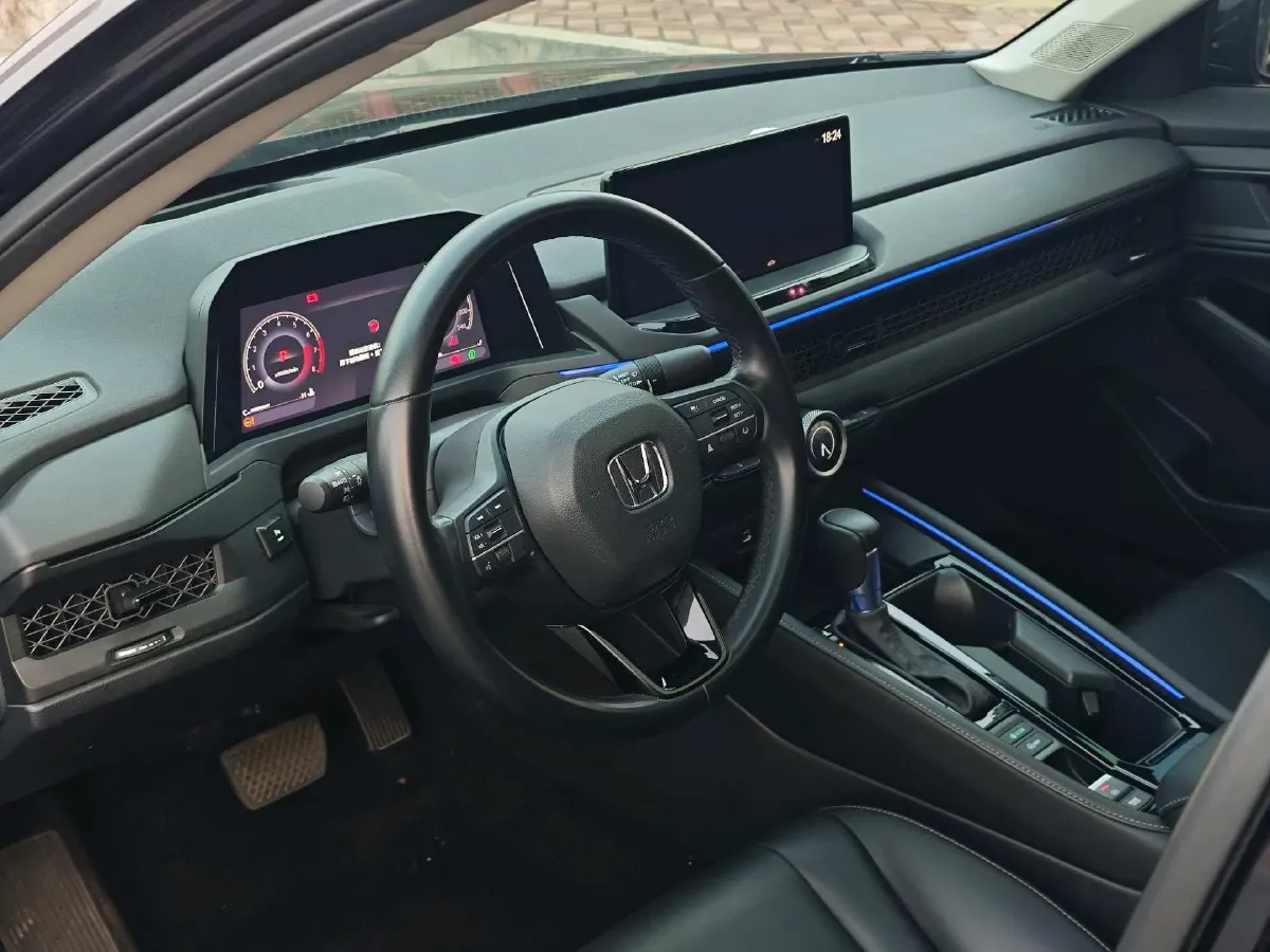 2023 Honda Accord 1.5T 192HP L4 CVT,autocango,china used car exporter,china ev exporter,chinese used car exporter,chinese used ev exporter