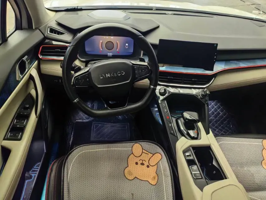 2020 LYNK&CO 06 1.5T 177HP L3 7DCT,autocango,china used car exporter,china ev exporter,chinese used car exporter,chinese used ev exporter