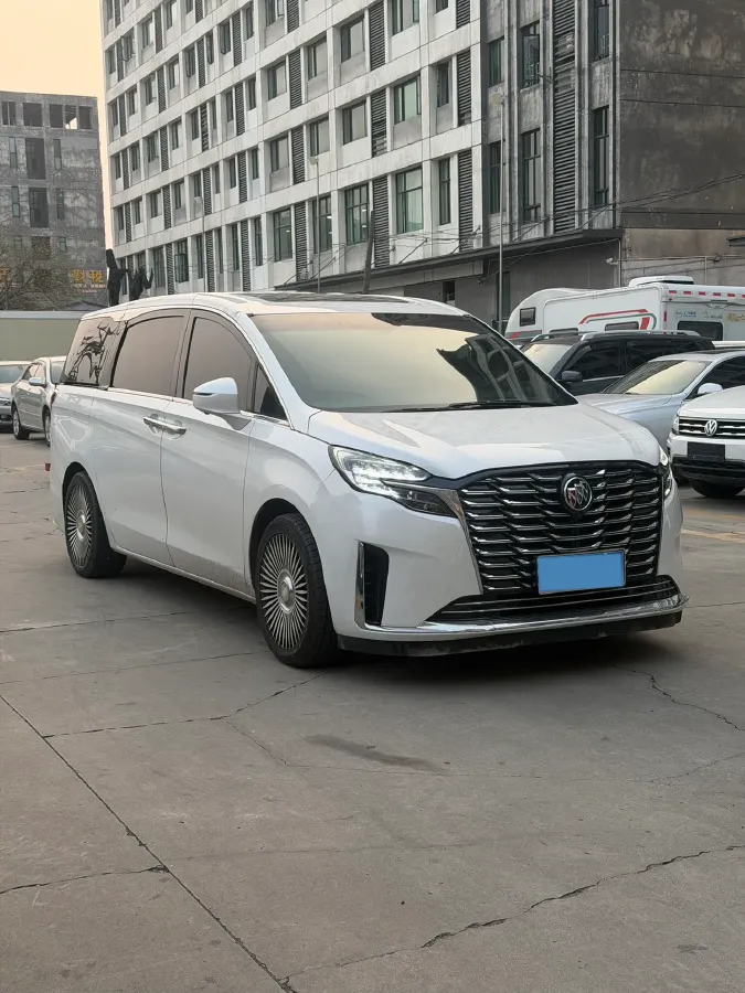 2020 Buick GL8 2.0T 237HP L4 9AT,autocango,china used car exporter,china ev exporter,chinese used car exporter,chinese used ev exporter