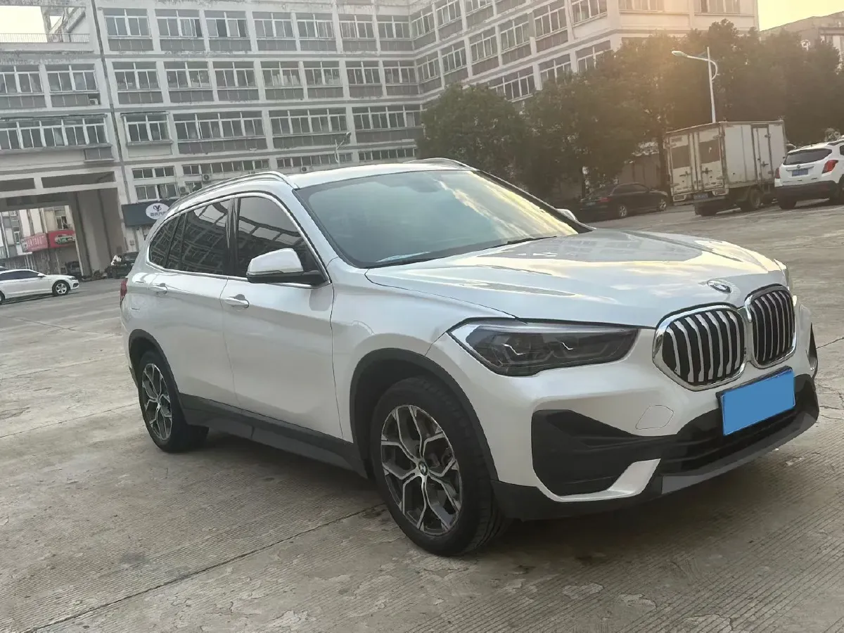 2021 BMW X1 2.0T 192HP L4 7DCT,autocango,china used car exporter,china ev exporter,chinese used car exporter,chinese used ev exporter
