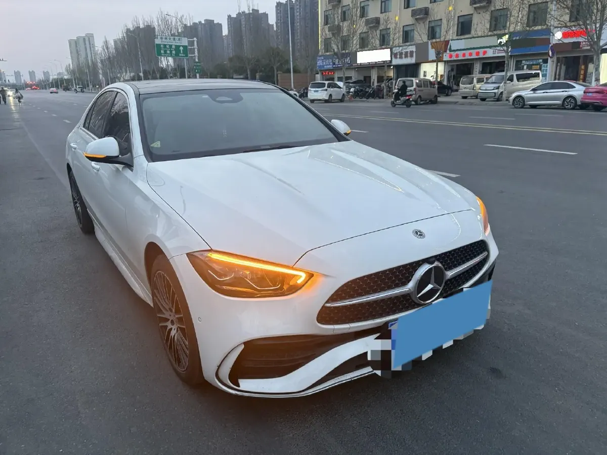 2024 Mercedes-Benz C Class 1.5T 204HP L4 9AT,autocango,china used car exporter,china ev exporter,chinese used car exporter,chinese used ev exporter