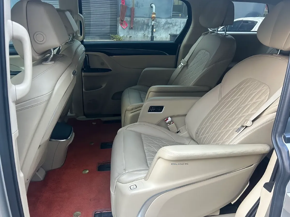 2022 Buick GL8 2.0T 237HP L4 9AT,autocango,china used car exporter,china ev exporter,chinese used car exporter,chinese used ev exporter