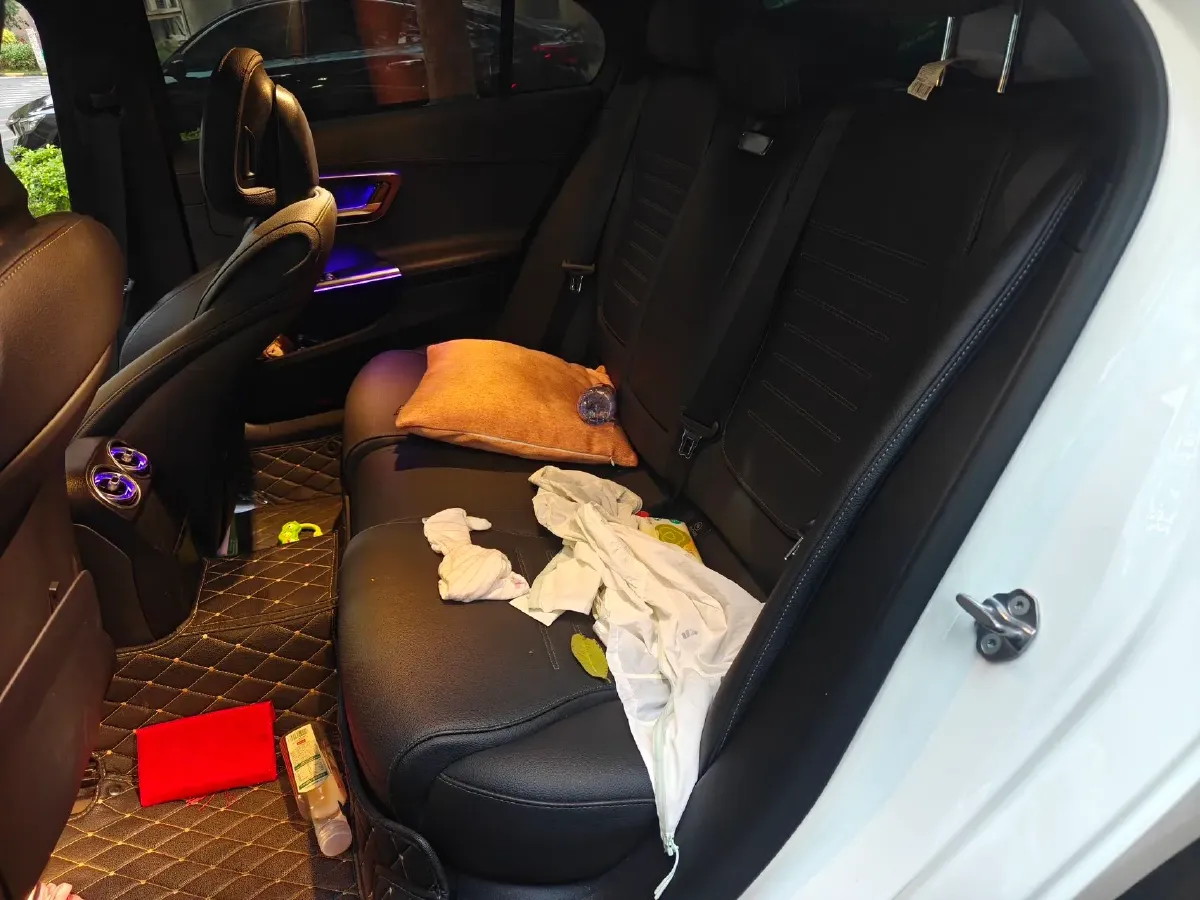 2023 Mercedes-Benz C Class 1.5T 204HP L4 9AT,autocango,china used car exporter,china ev exporter,chinese used car exporter,chinese used ev exporter