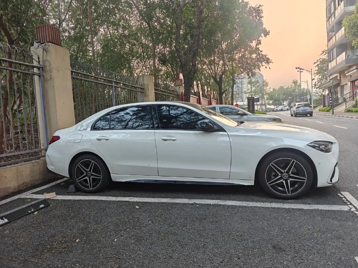 2023 Mercedes-Benz C Class 1.5T 204HP L4 9AT,autocango,china used car exporter,china ev exporter,chinese used car exporter,chinese used ev exporter