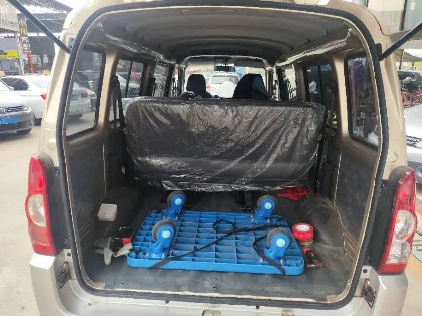 2021 WuLing RongGuang 1.5L 99HP L4 5MT,autocango,china used car exporter,china ev exporter,chinese used car exporter,chinese used ev exporter